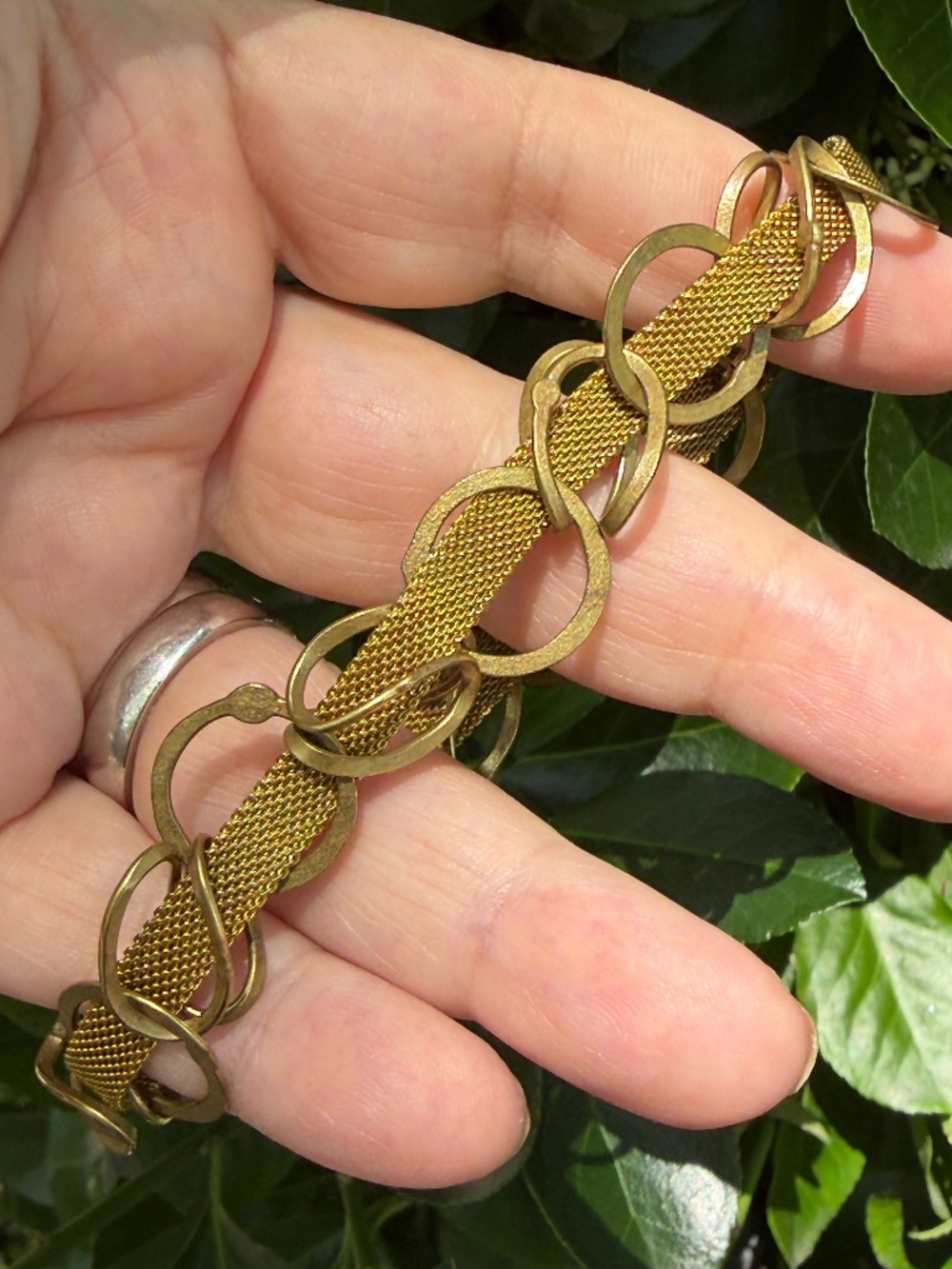 Vintage Mesh & Link Weave Bracelet Gold Tone Metal Unusual Unique Design